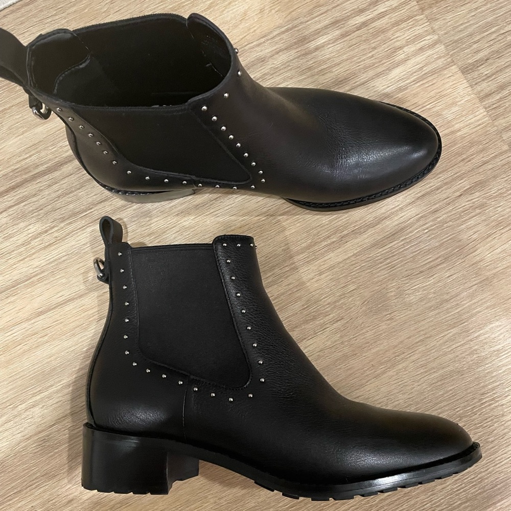Cole Haan newburg bootie  7.5